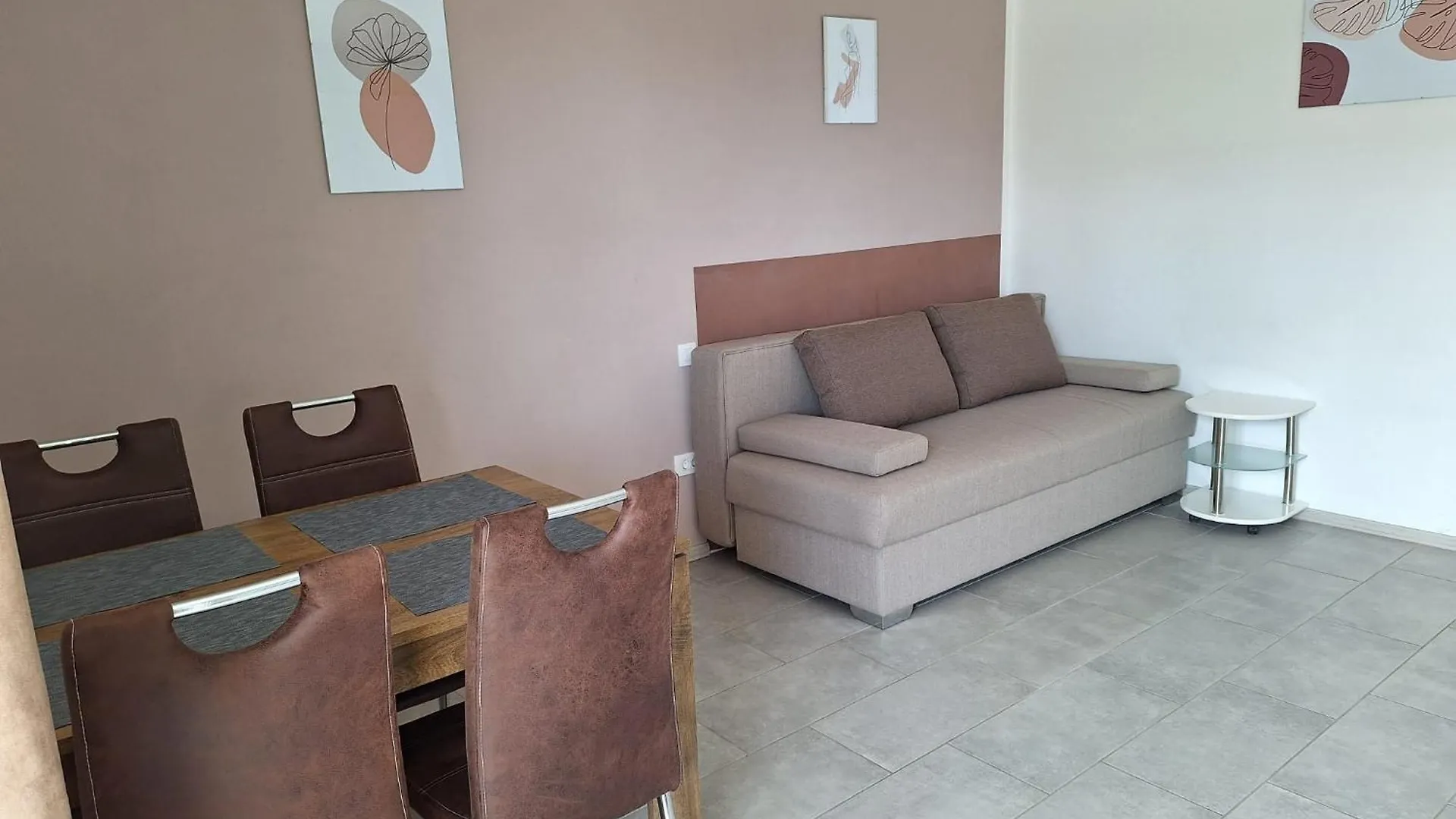 Apartments Rosemary Ljubljana & Free Parking Slovenia